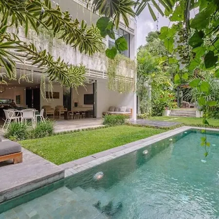 Lush Garden 4Br Villa In Umalas